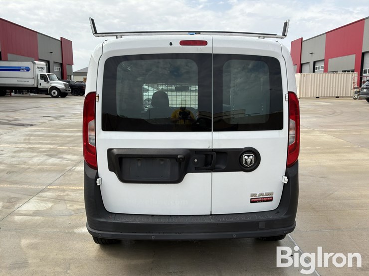 2017-ram-promaster-city-image-6