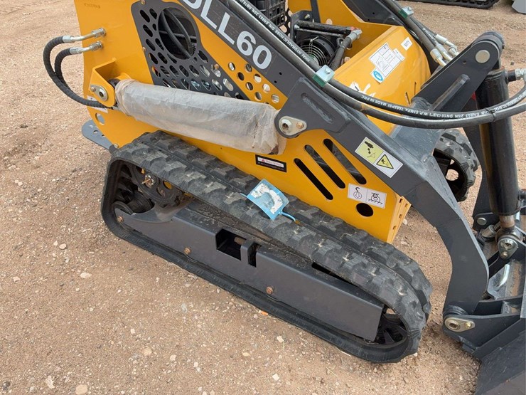 mini-2025-sdll60-skid-steer-image-7