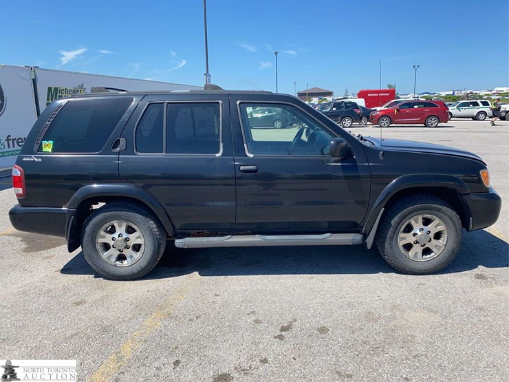 2004-nissan-pathfinder-image-4