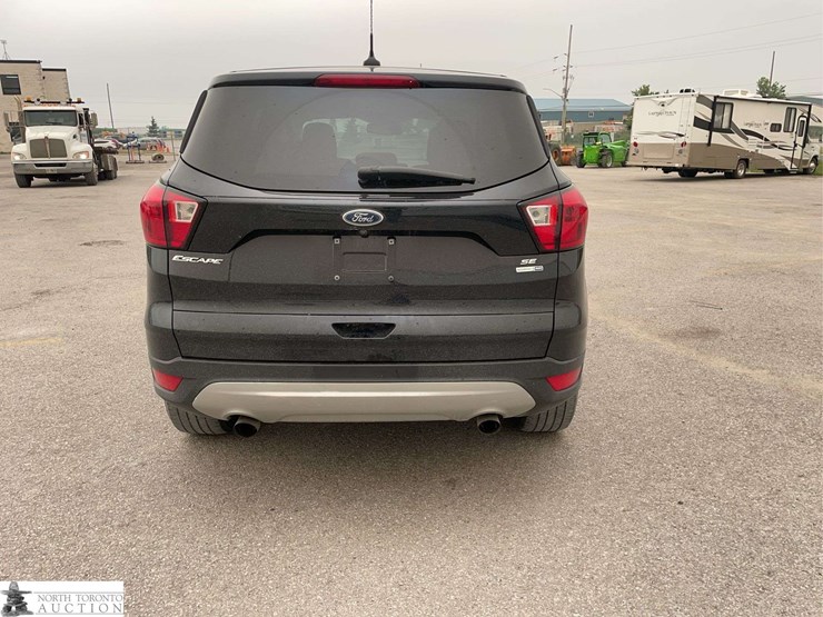 2019-ford-escape-image-6