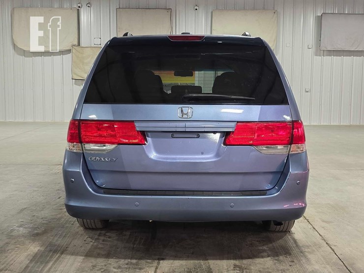 2010-honda-odyssey-image-8