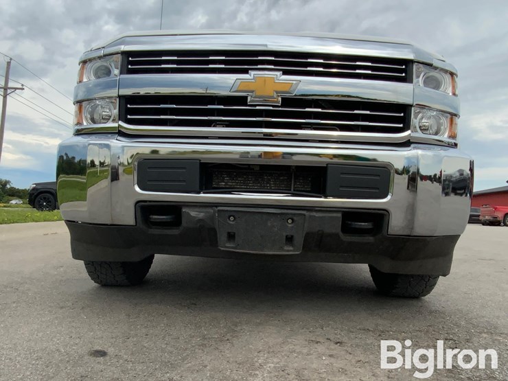 2016-chevrolet-silverado-2500-image-9
