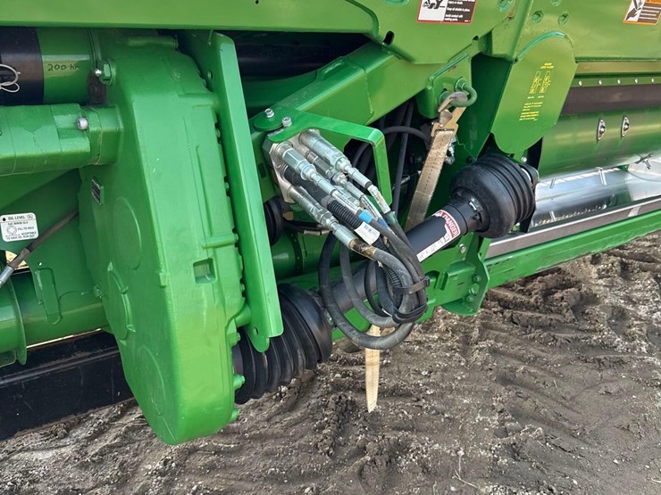 2018-john-deere-635fd-image-24