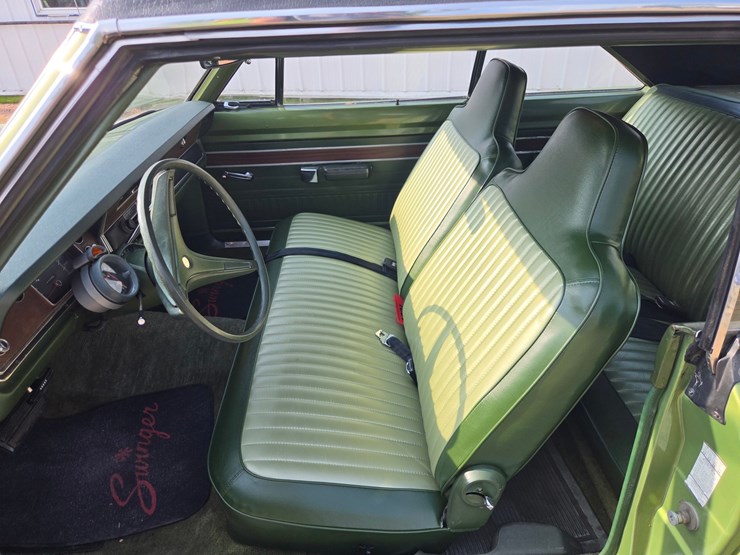 #1835-•-1972-dart-swinger-image-52