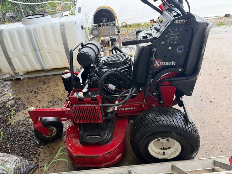 #4057-•-2016-exmark-52"-stand-on-mower-image-6