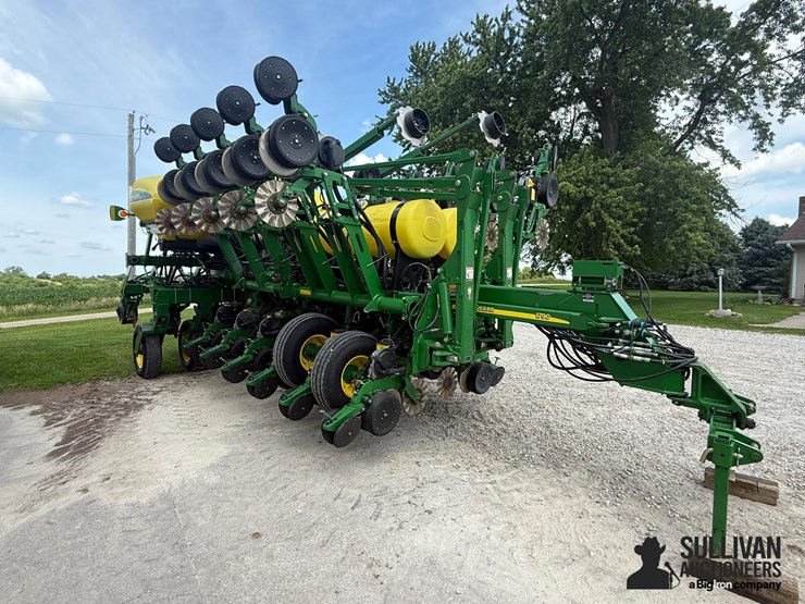 2014-john-deere-1790-ccs-image-3