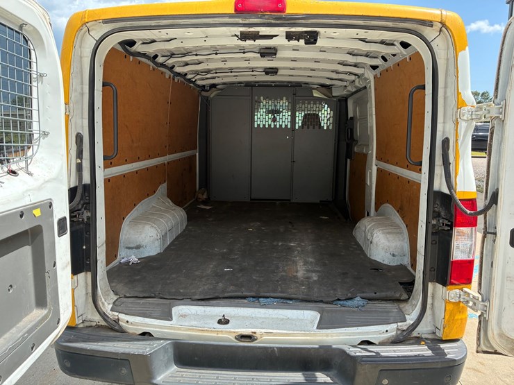 2019-nissan-nv2500-image-7