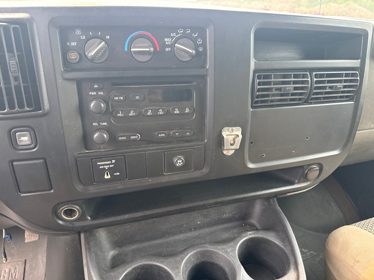 2007-chevrolet-3500-image-27