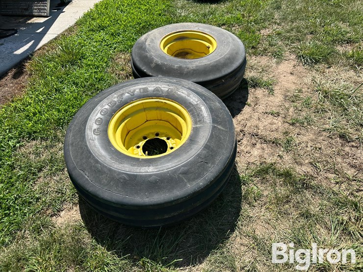 tractor-tires-&-rims-image-4