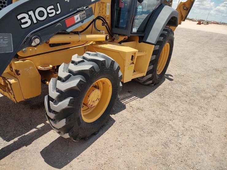 2011-deere-310sj-image-13