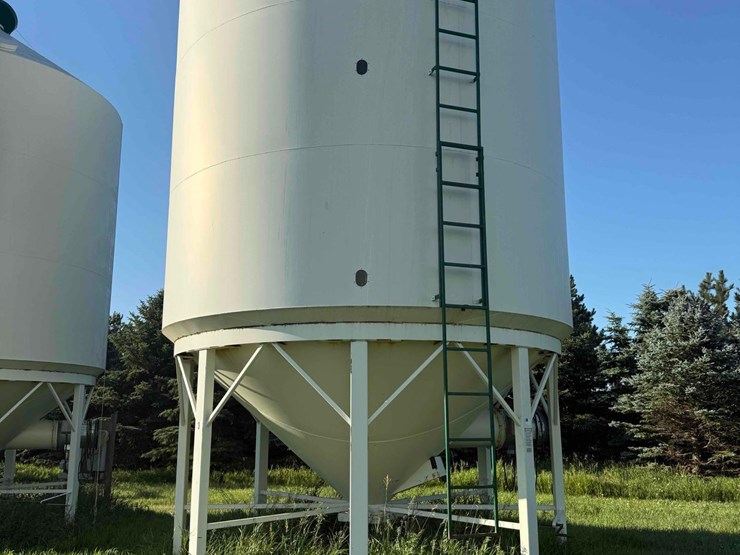 amber-waves-hopper-bin-image-2