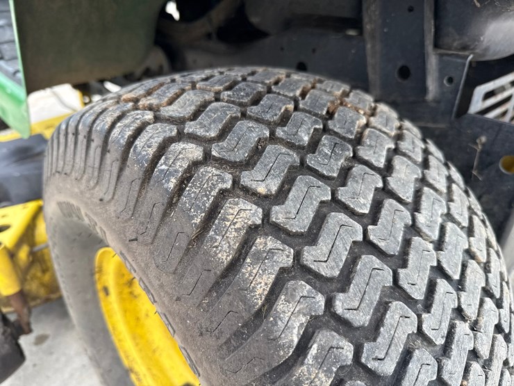 2017-john-deere-x350-image-42