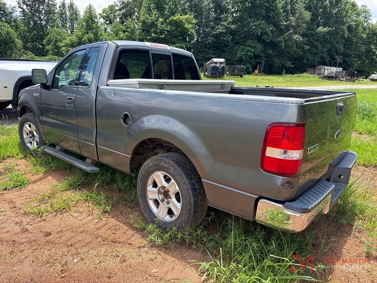 2004-ford-f150-xl-image-3