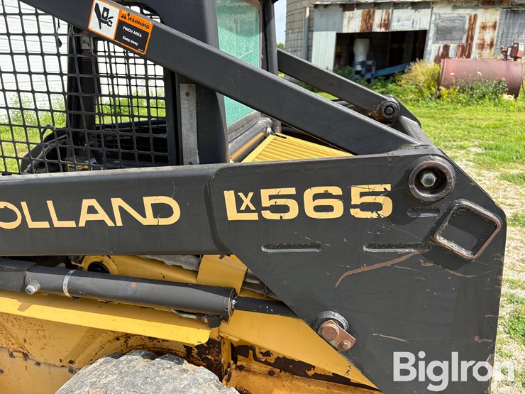 new-holland-lx565-image-13