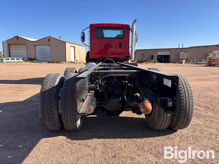 2017-caterpillar-ct660-image-6