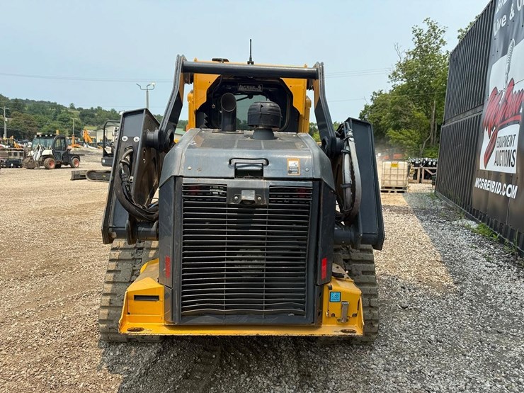 2023-deere-331g-image-3