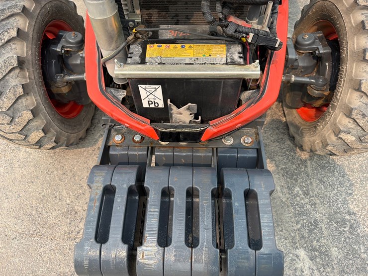 2021-kubota-l6060-image-35