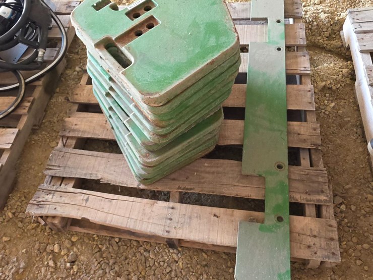 john-deere-suitcase-weights-image-12