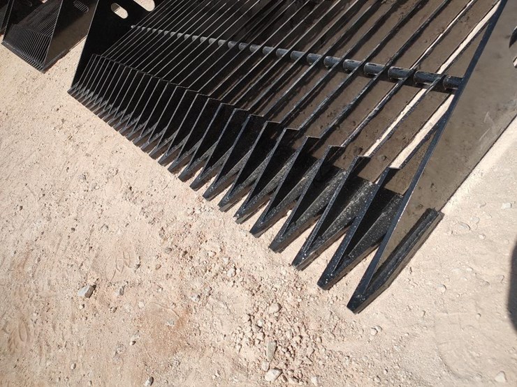 wolverine-sb78-78"-skid-steer-skeleton-rock-bucket-image-9
