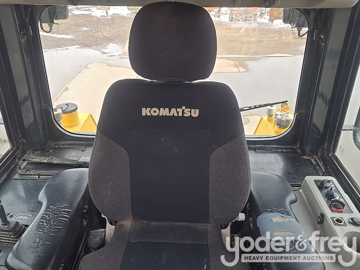 2020-komatsu-d61px-24-image-50