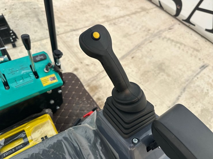 #5183-•-2026-cfg-industrial-kt13r-mini-excavator-image-16