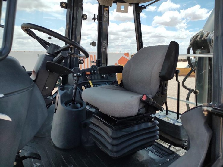 2011-deere-310sj-image-31