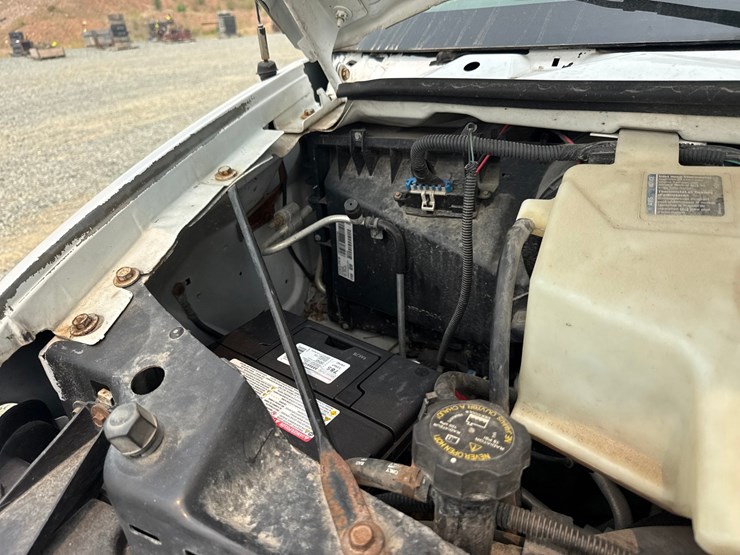 2007-chevrolet-3500-image-15