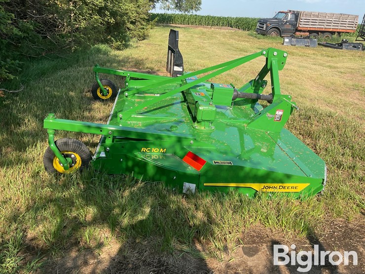 2025-john-deere-rc10m-image-4