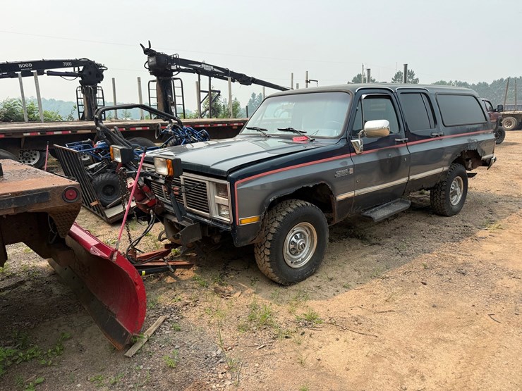 1987-gmc-suburban-image-1