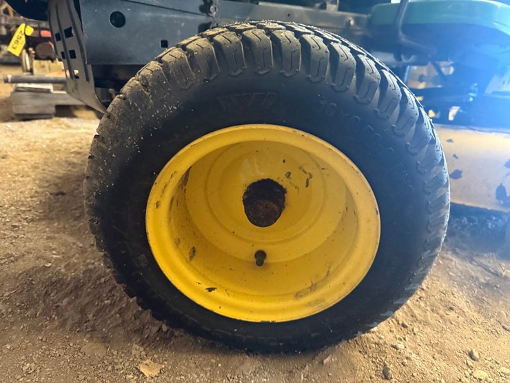 john-deere-145-image-16