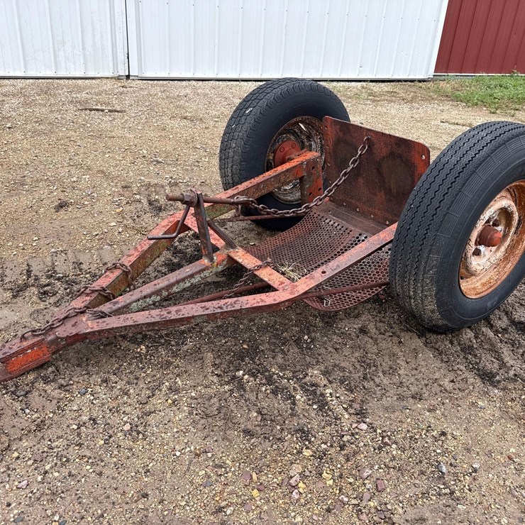 Narrrow front tractor cart mover