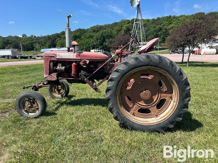 1949-farmall-c-2wd-tractor-w/axle-mount-duals-image-8