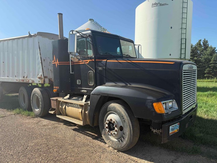1998-freightliner-fld-semi-image-2