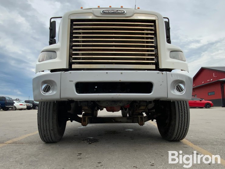 2012-massey-ferguson-730-image-10