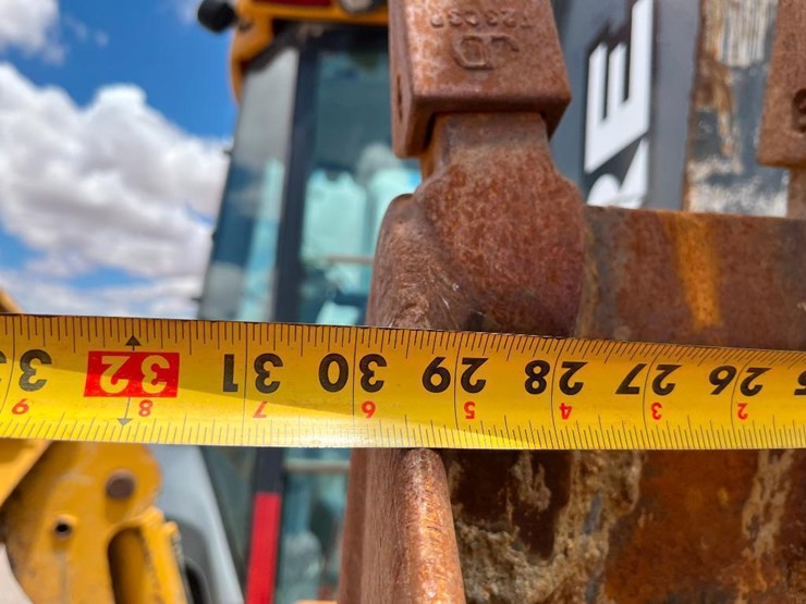 2016-deere-310sl-hl-image-48