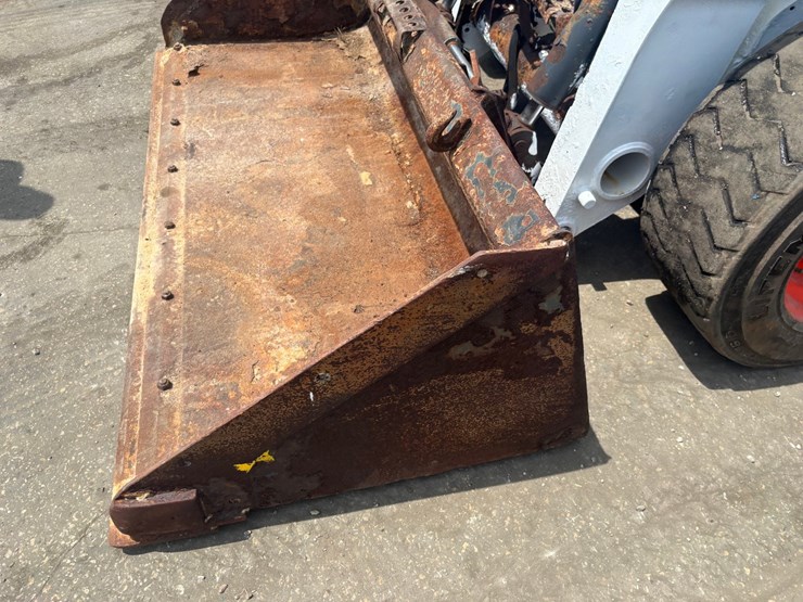 2013-bobcat-s630-image-57