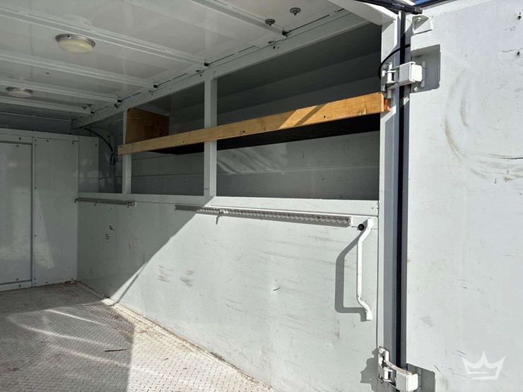 2015-ford-transit-image-24