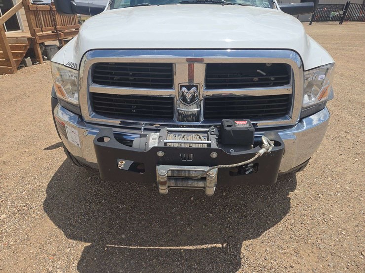 2011-ram-4500-slt-image-2