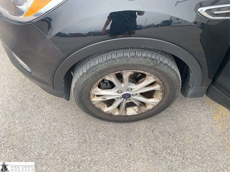 2018-ford-escape-se-image-21
