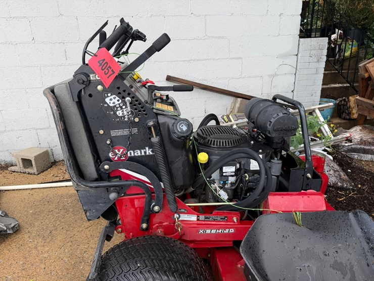 #4057-•-2016-exmark-52"-stand-on-mower-image-9