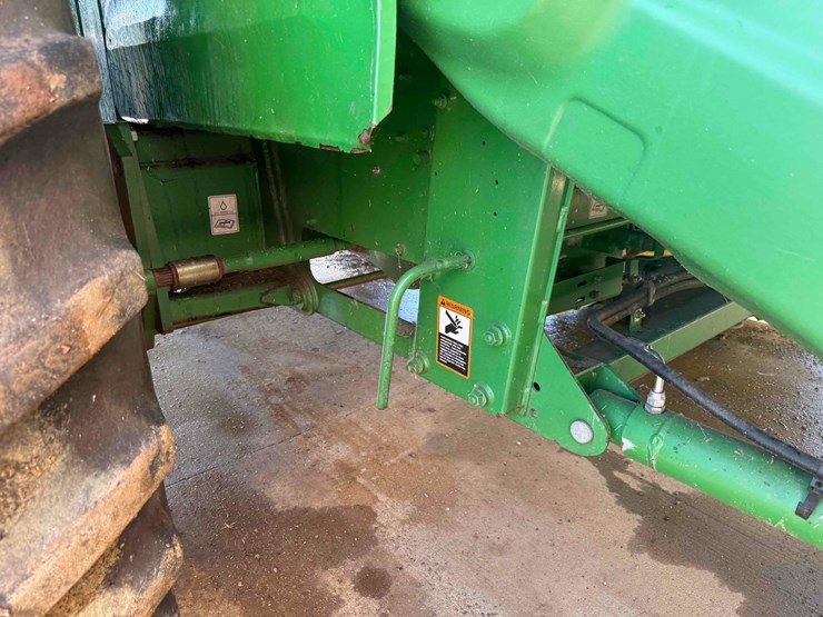 2011-john-deere-9760-combine-image-5