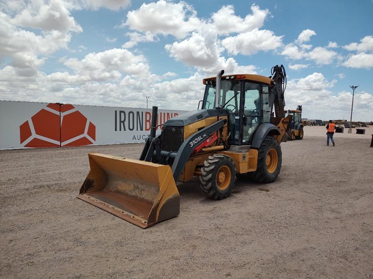 2016-deere-310sl-hl-image-1