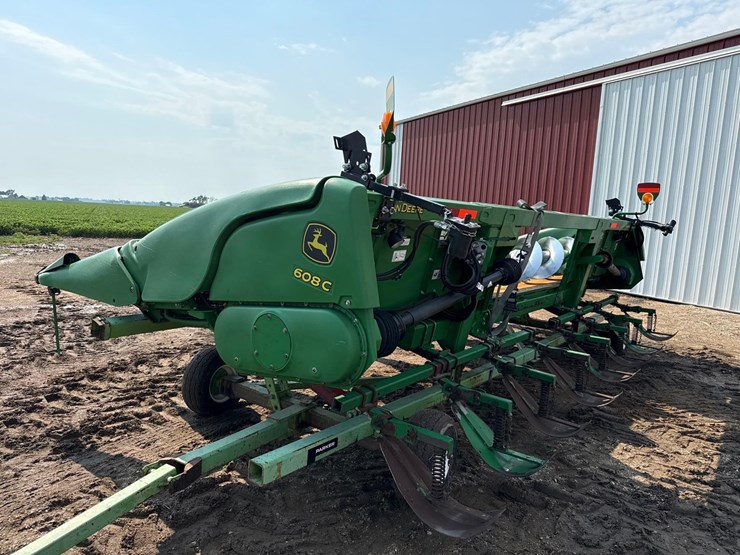 2012-john-deere-608c-image-4
