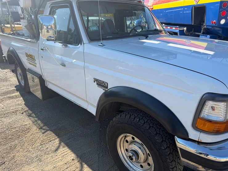 1996-ford-f250-image-18