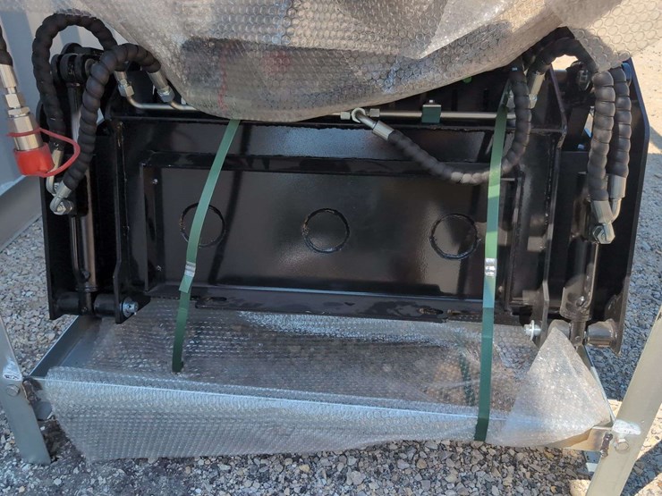 i-ranch-mini-skid-steer-4-in-1-combo-bucket-image-1