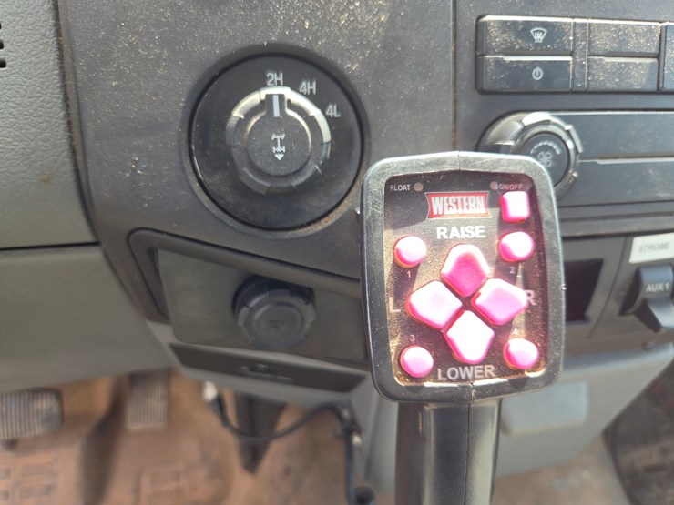 2013-ford-f350-image-47