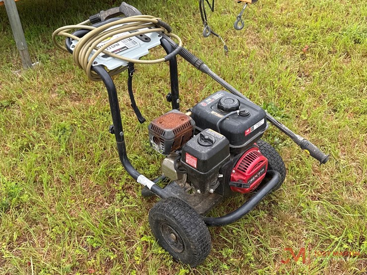 3,100-psi-pressure-washer-image-1
