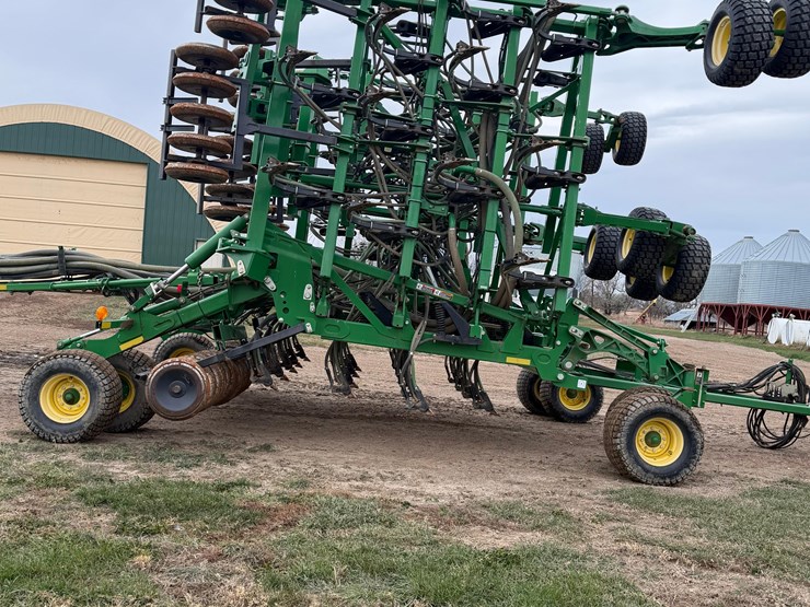 2013-john-deere-1830-image-6