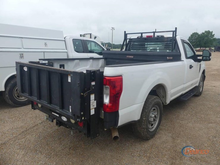 2017-ford-f250-image-2