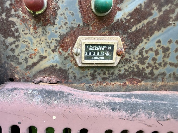 #1833-•-lincoln-shield-arc-towable-welder-image-26